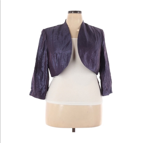 Women’s plus size shrug - Picture 1 of 1